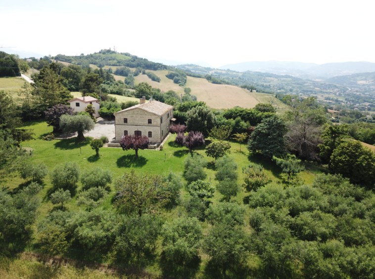 Stone Villa in Le Marche