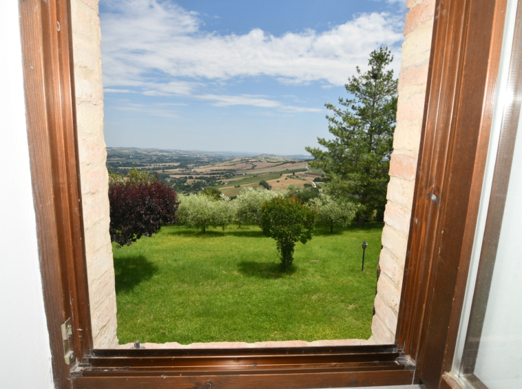 Stone Villa in Le Marche