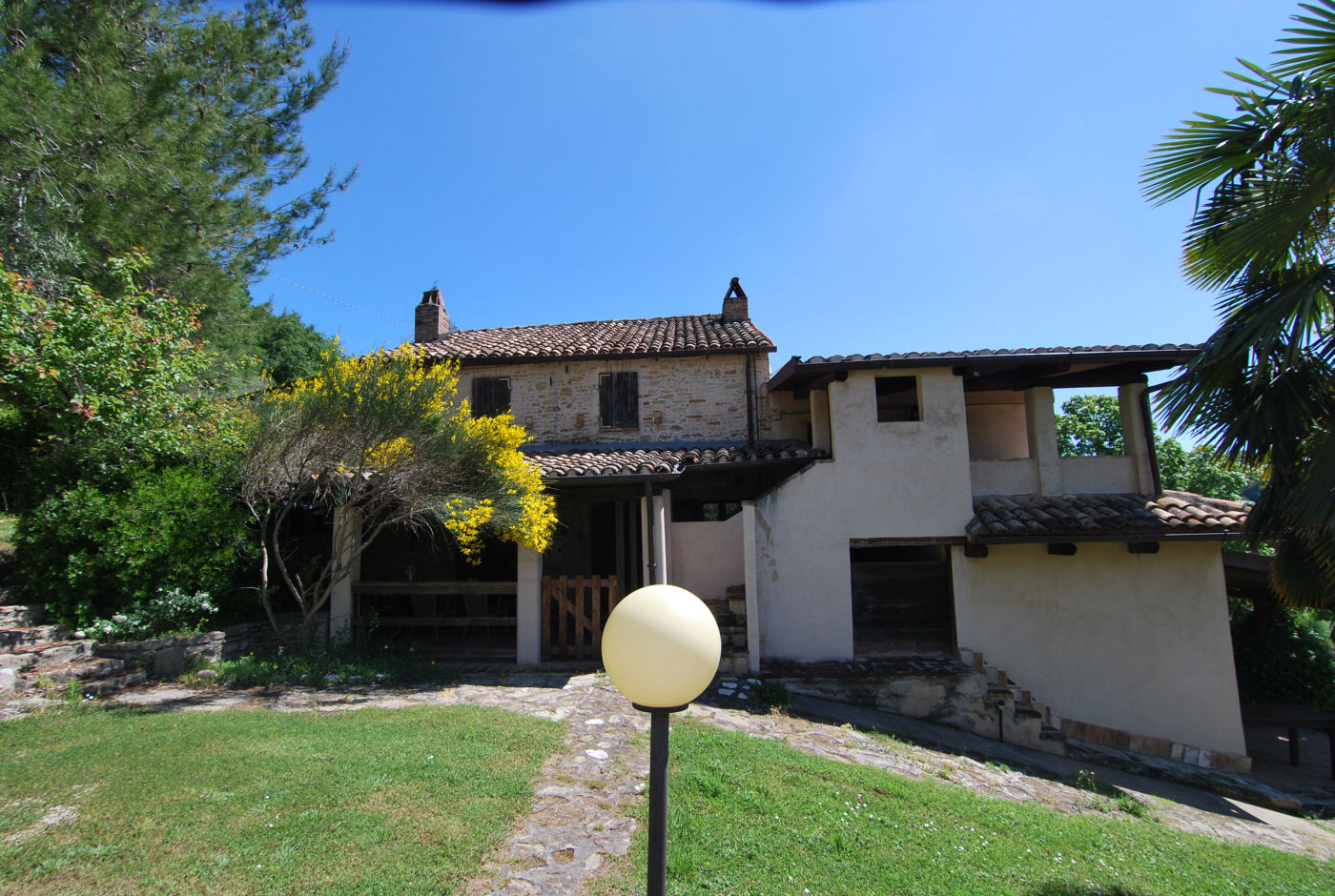 Agriturismo for sale in Le Marche