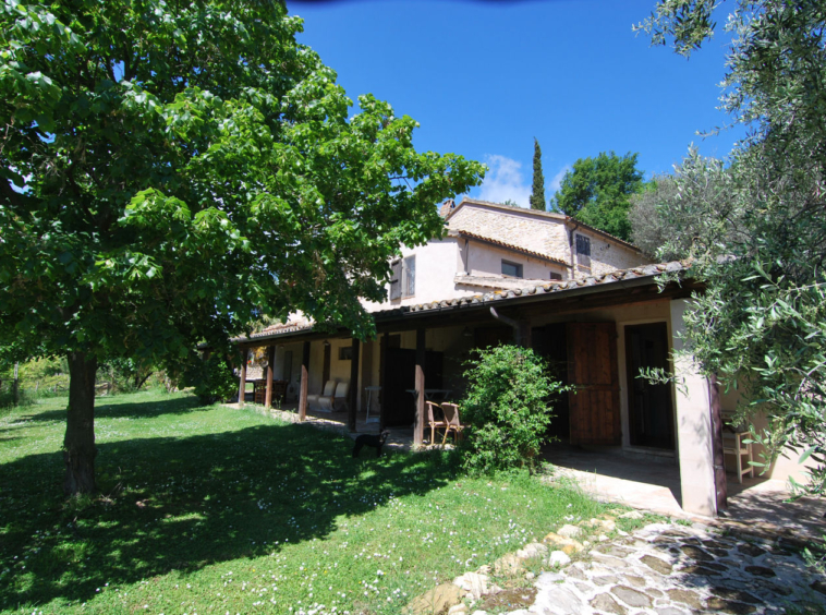 Agriturismo for sale in Le Marche