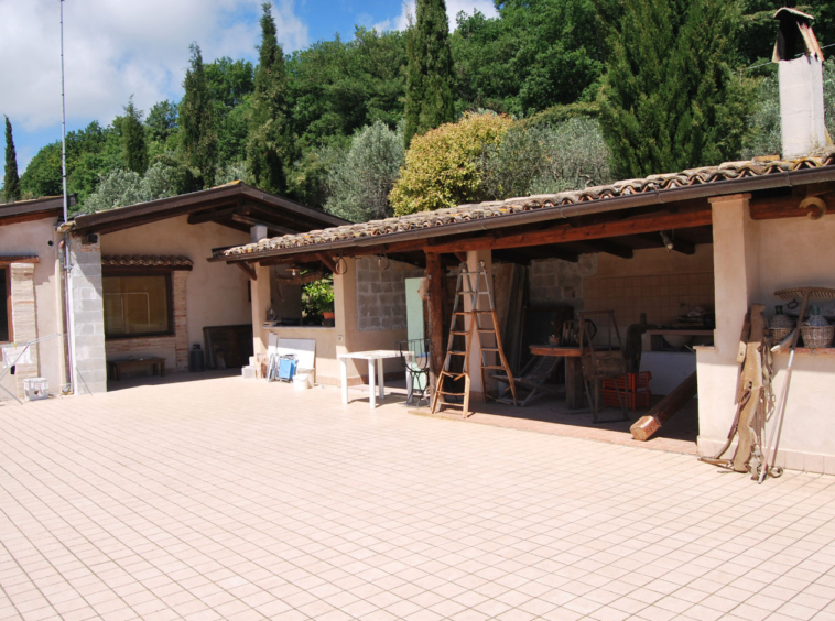 Agriturismo for sale in Le Marche