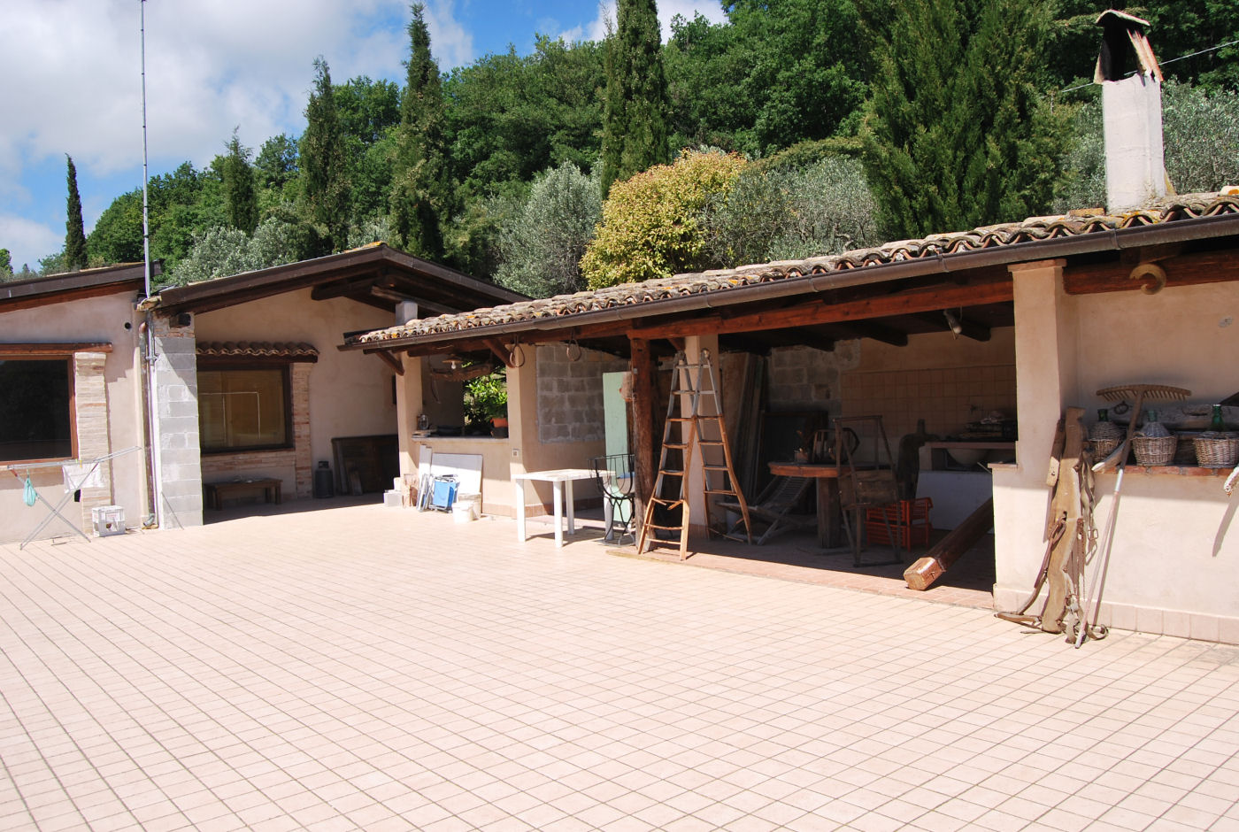 Agriturismo for sale in Le Marche