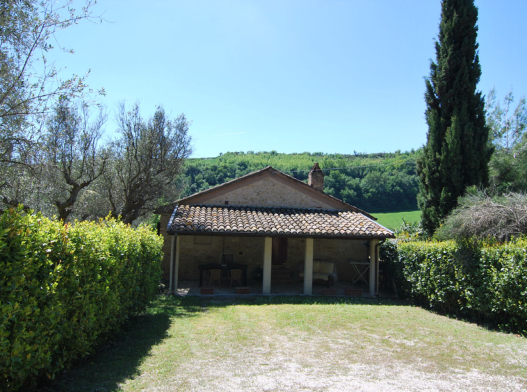 Agriturismo for sale in Le Marche