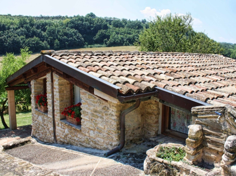 Agriturismo for sale in Le Marche