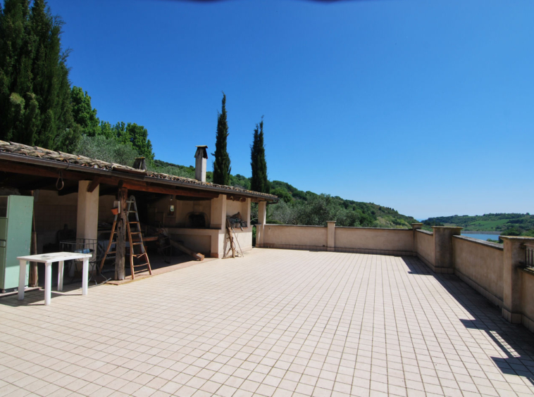 Agriturismo for sale in Le Marche