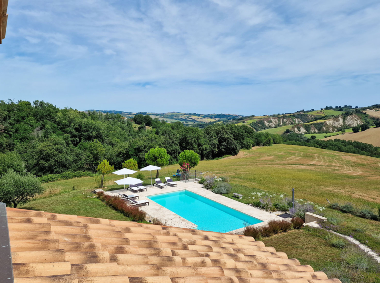 Villa for sale with pool
