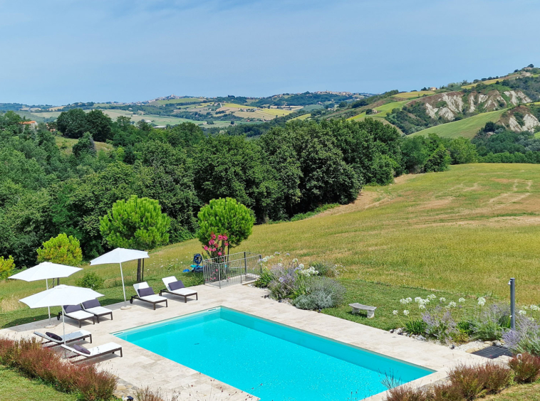 Villa for sale with pool