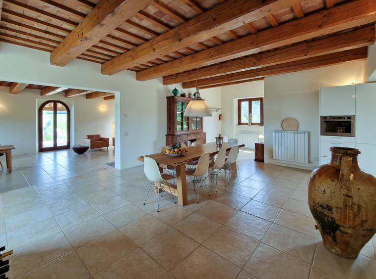 Villa for sale with pool