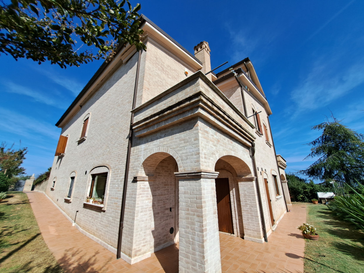 Villa with sea view