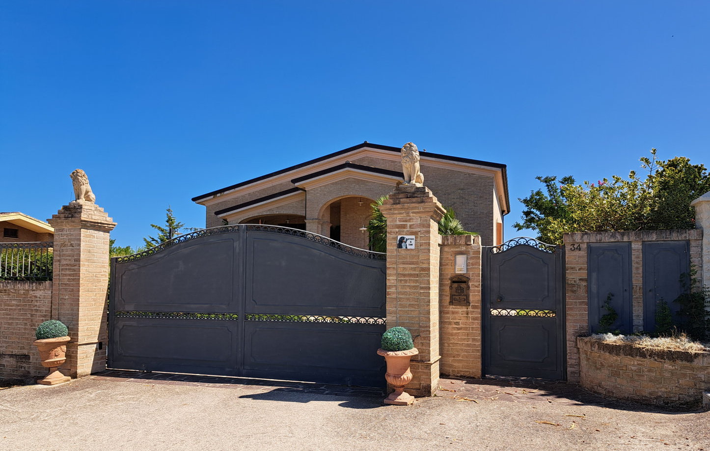 Villa with sea view