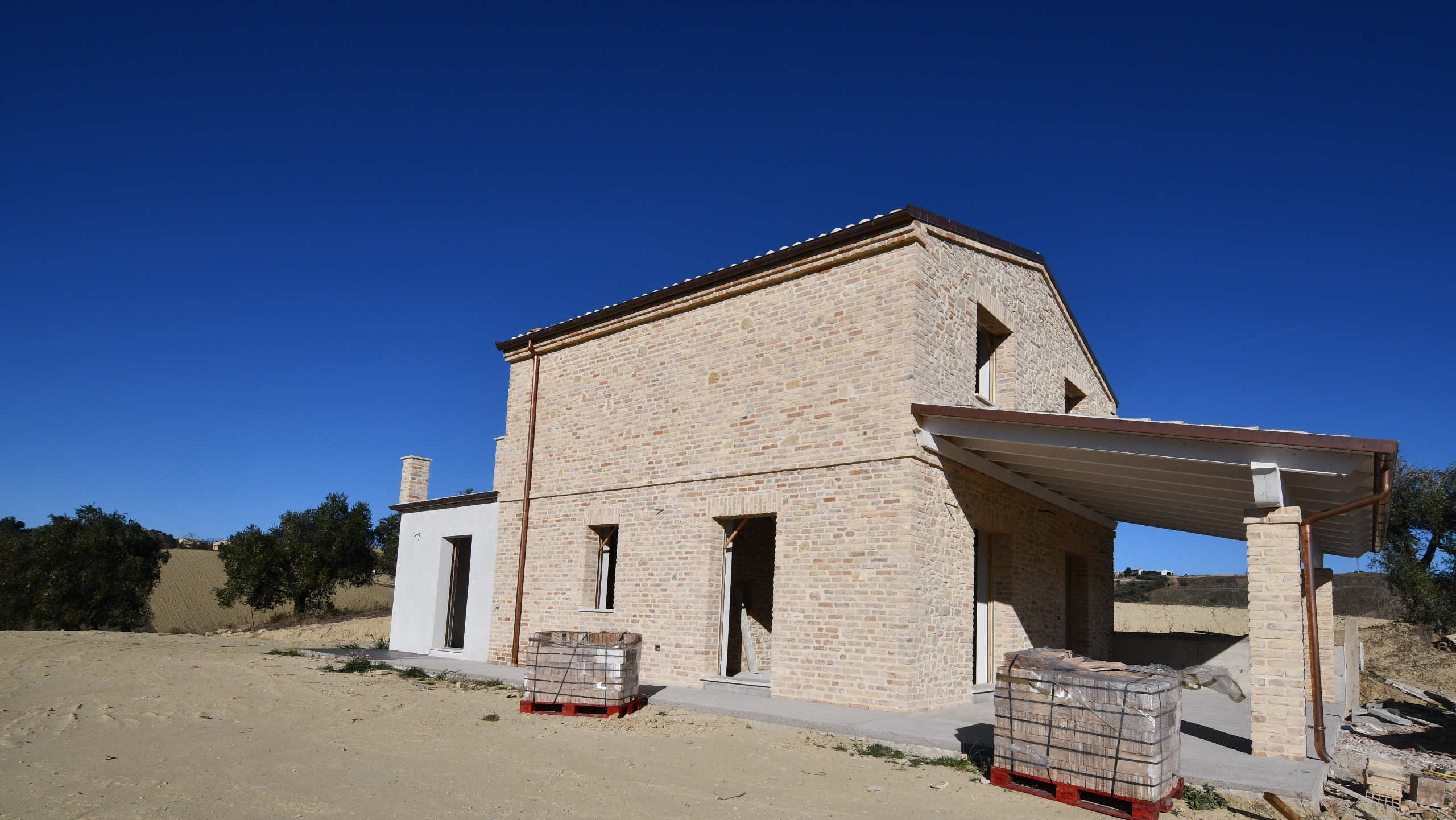 Villa for sale in Cossignano