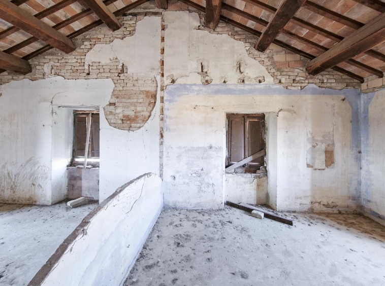 Country house with sea view in Le Marche