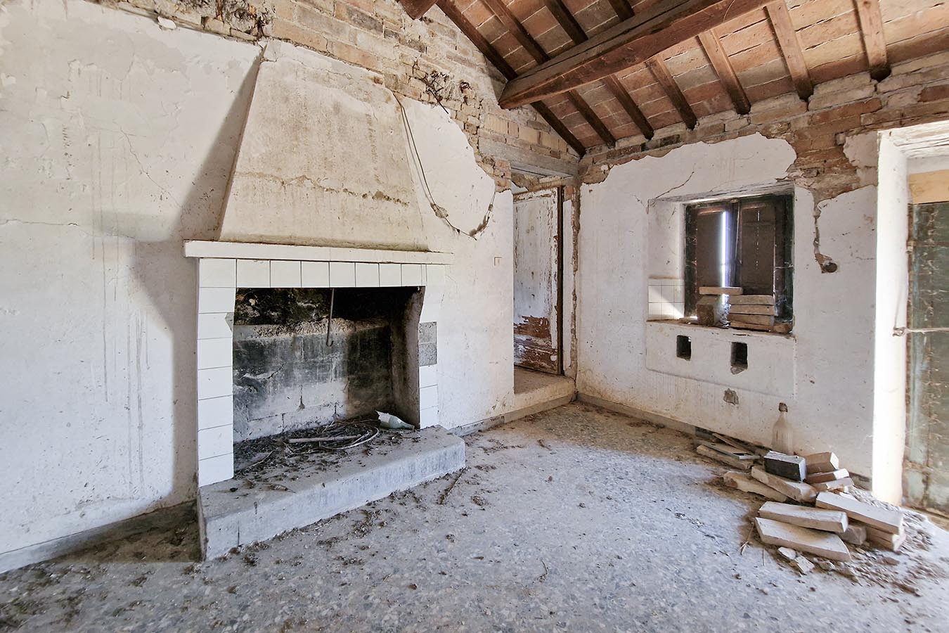 Country house with sea view in Le Marche