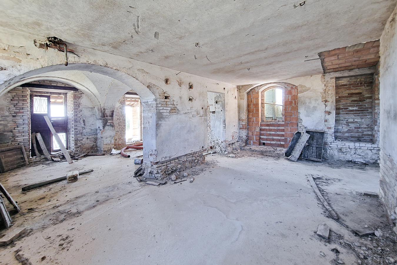 Country house with sea view in Le Marche