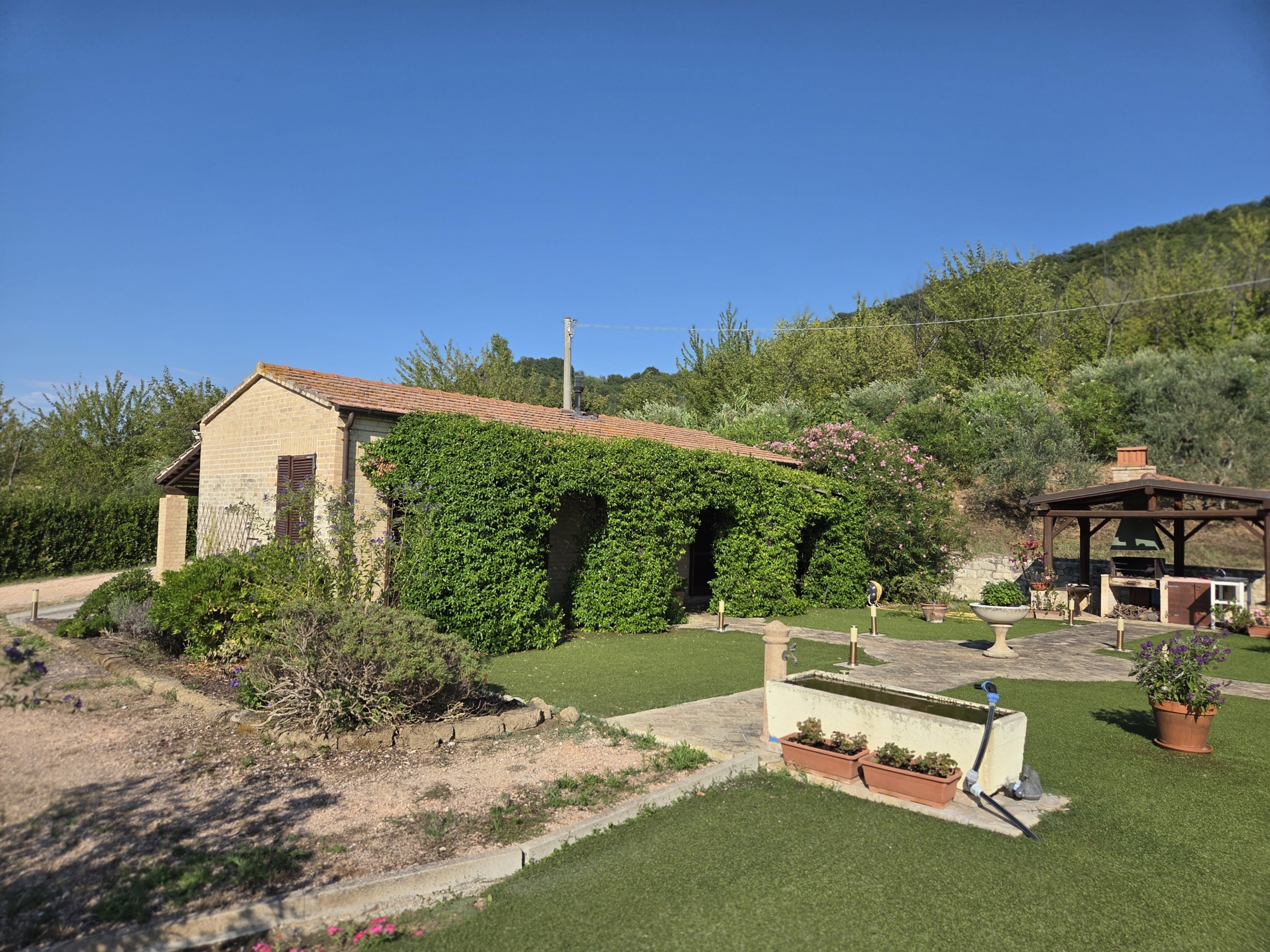 Country house with Pool in Le Marche