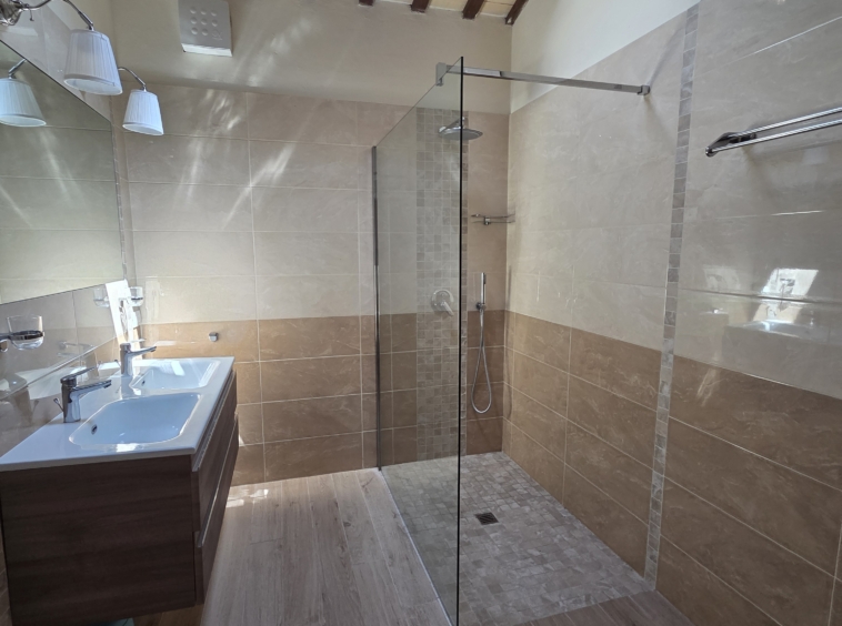 Country house with Pool in Le Marche