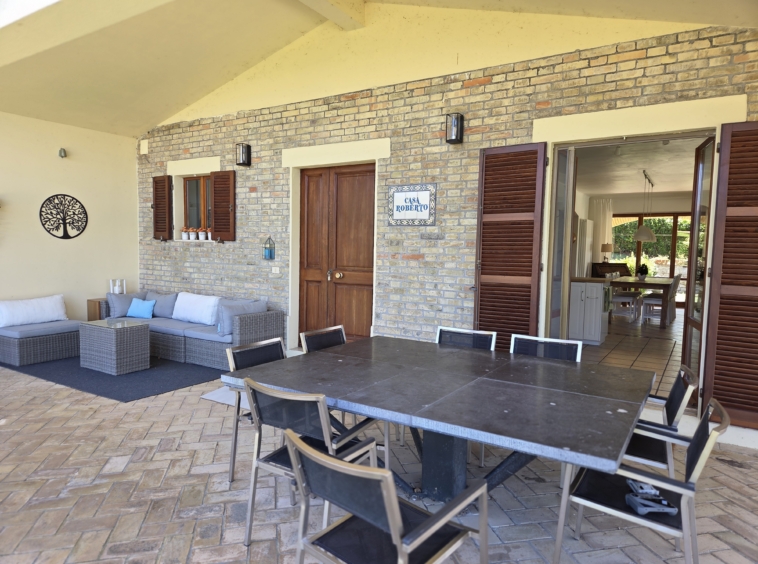 Country house with Pool in Le Marche