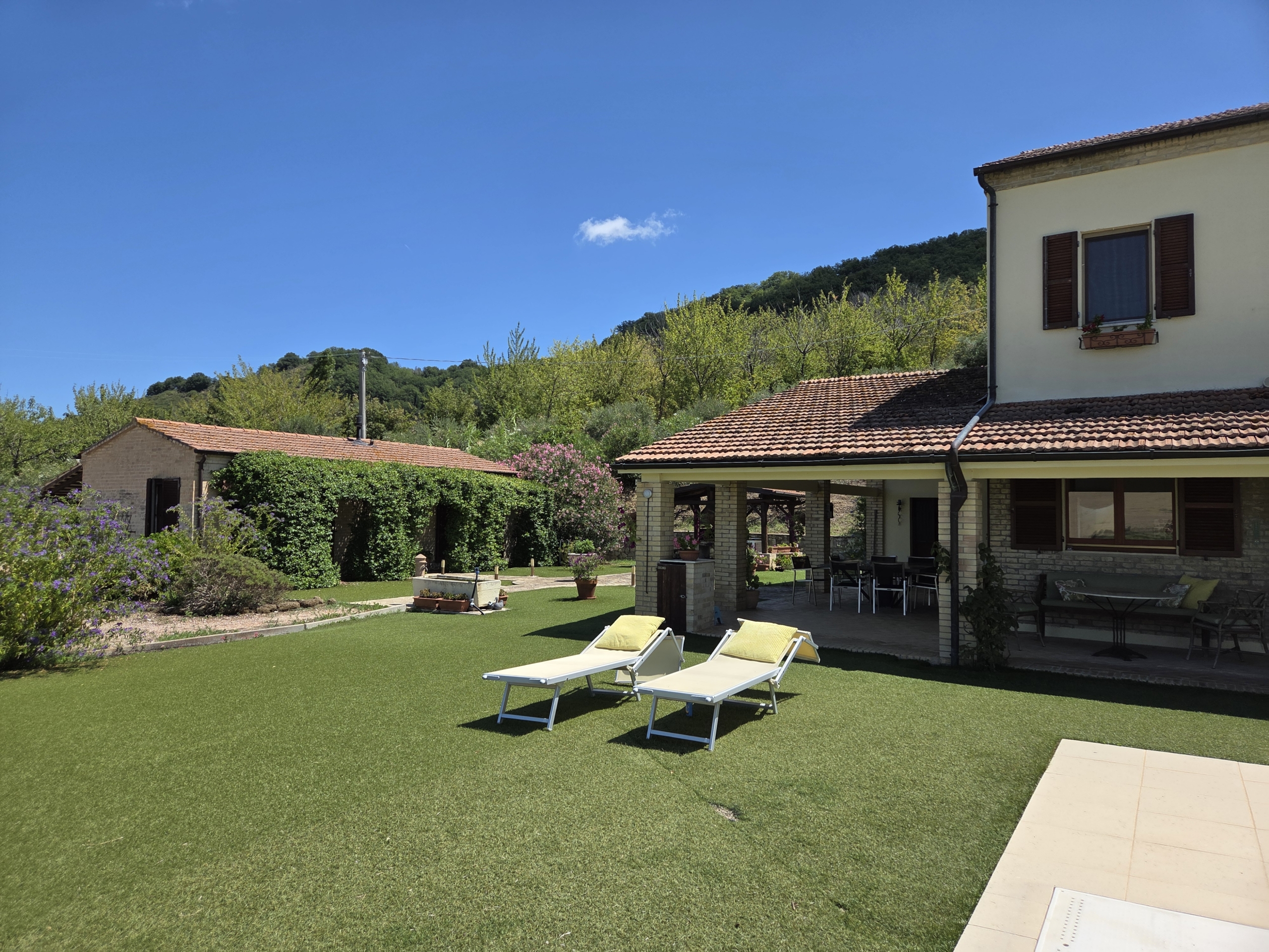 Country house with Pool in Le Marche